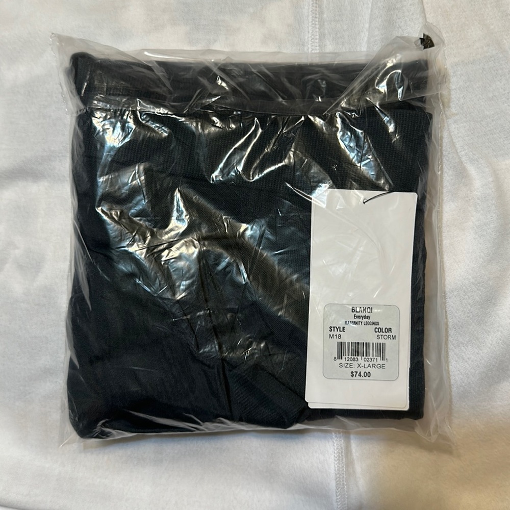 Blanqi maternity leggings. XL. NWT. still in packaging. Never opened.